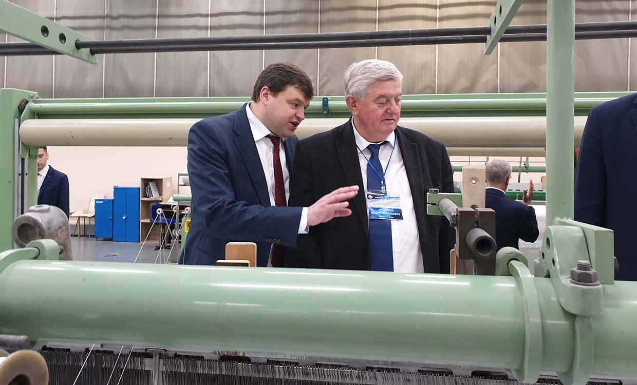 Зампредседателя концерна «Белнефтехим» Андрей Бунаков и ректор БГТУ Игорь Войтов